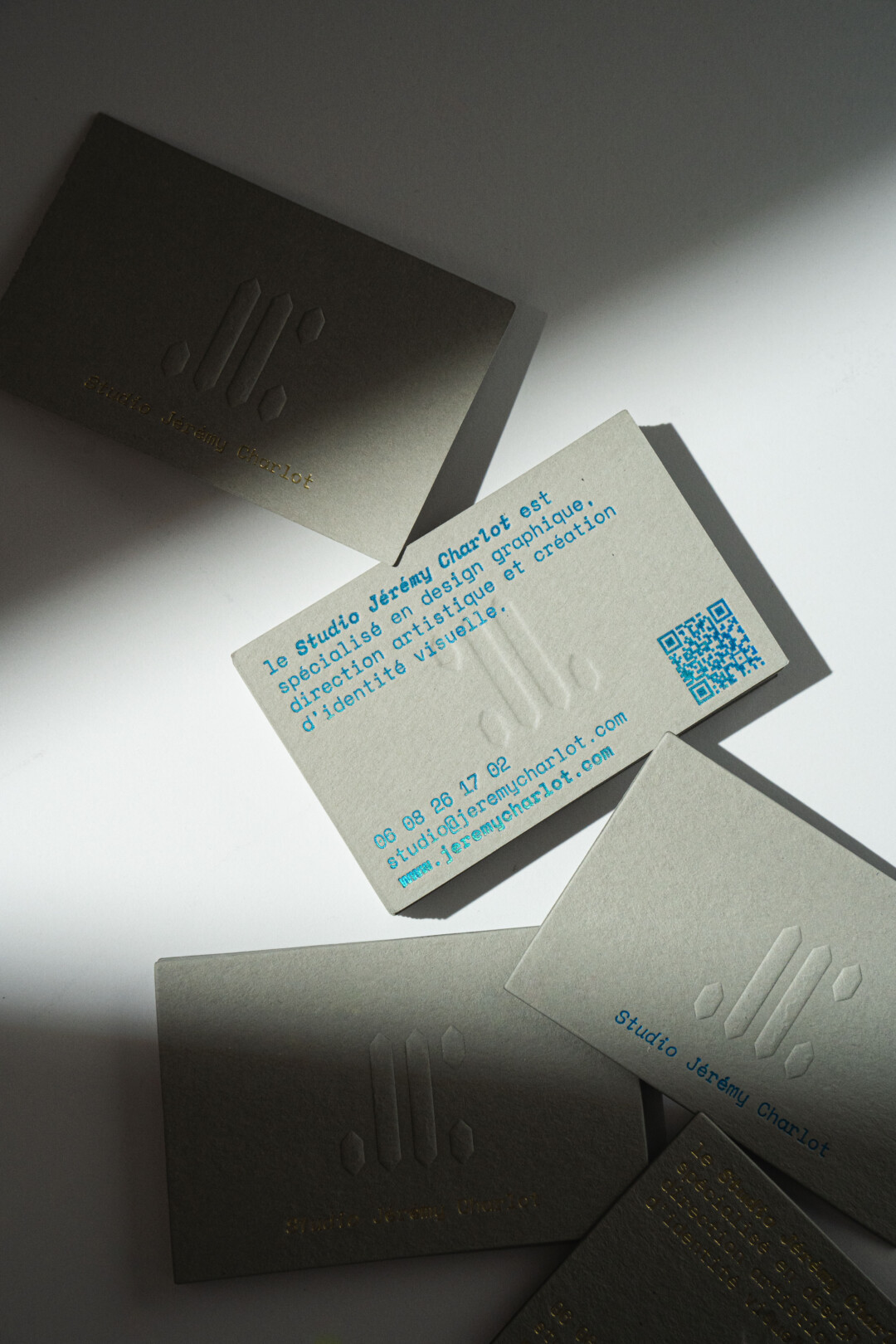 WhiteMirrorAgency-705733